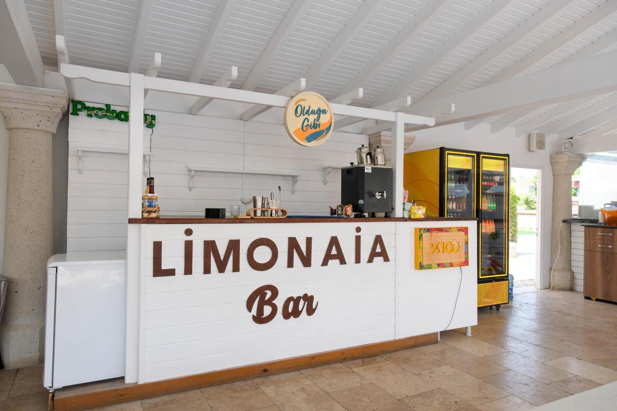 Alacati Limonaia Hotel Luaran gambar