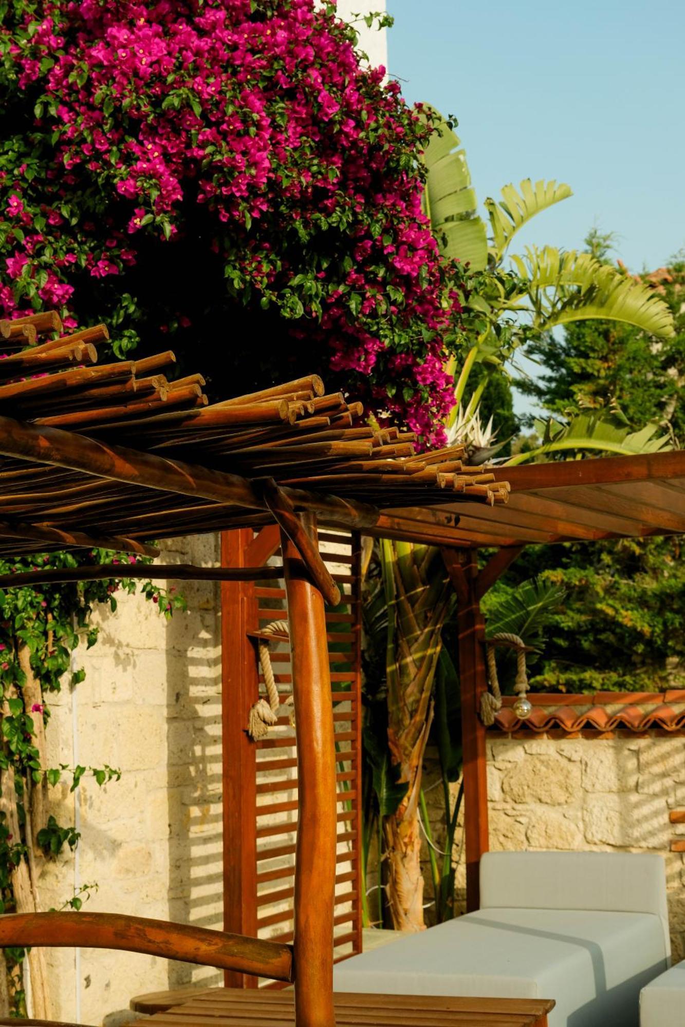 Alacati Limonaia Hotel Luaran gambar